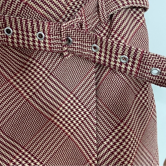 [H&M[ Red & Tan Houndstooth Print Academic Belted Faux Wrap Mini Skirt - Picture 3 of 10